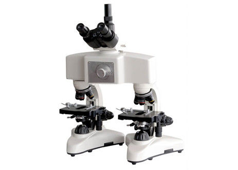 Microscopio forense blanco de la ampliación del microscopio de comparación 40X 100x