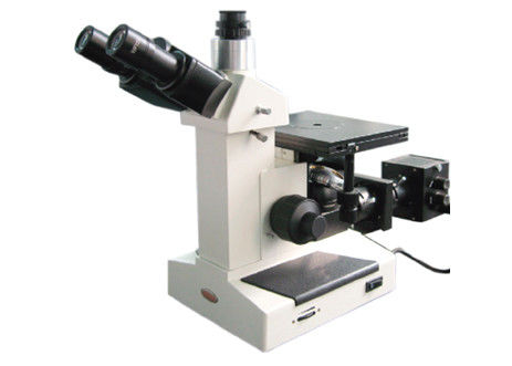 Trinocular invirtió el microscopio óptico