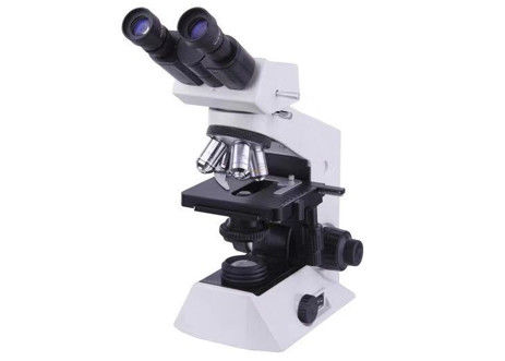 Microscopio biológico del laboratorio CX21