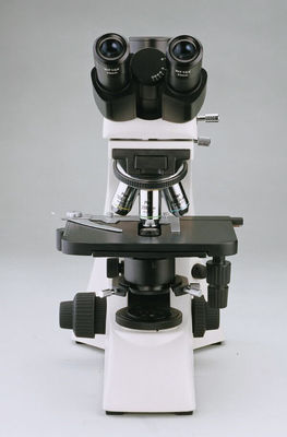 ODM polarizante del microscopio biológico del laboratorio del campo oscuro con el ocular de 20m m